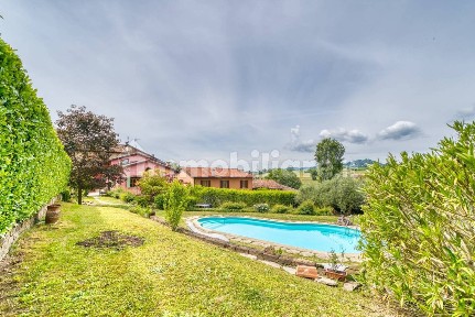 Casale via San Giacinto 15, Pino Torinese