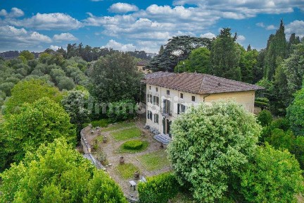 Villa unifamiliare, buono stato, 804 m², San Domenico - Fontebranda, Siena