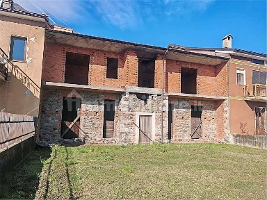 Rustico via del Ponte, Quassolo