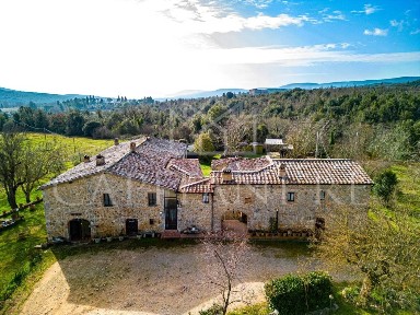 Monteriggioni, Strada della Villa