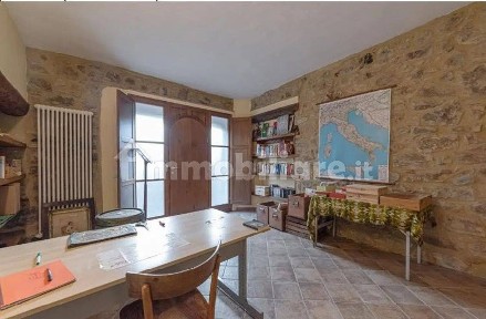 Villa unifamiliare via Calcinaio, 54, Sant'angelo In Colle, Montalcino