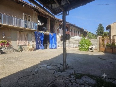 Cascina, da ristrutturare, 420 m², Casalborgone