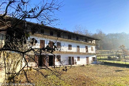 Casale, da ristrutturare, 500 m², Palazzo Canavese