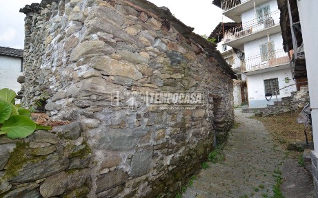 Rustico via Forneri 60, Centro, Mezzenile