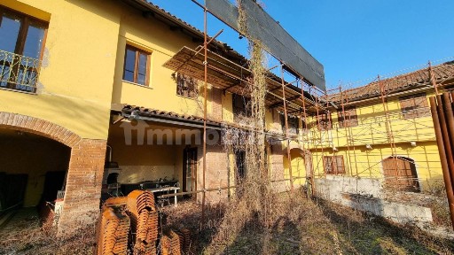 Casale Strada Val Berzano 6, Casalborgone