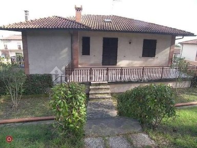 Villa unifamiliare 200 m², Centro, Sinalunga