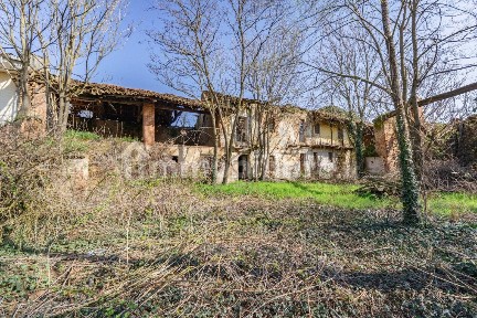 Rustico via Paperia 32, Piossasco