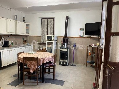 Cascina via Nino Ponzio 2, San Bernardo, San Giovanni, Carmagnola