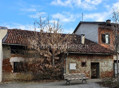 Casale via Vittorio Emanuele, Cercenasco