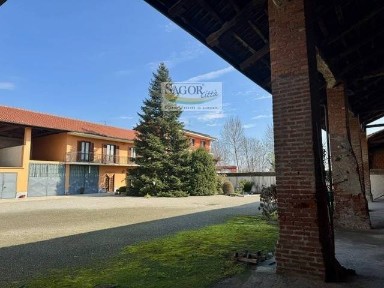Casale via Maestra di Baudenasca, Baudenasca, Pinerolo