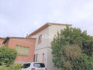 Villa unifamiliare 250 m², Sinalunga