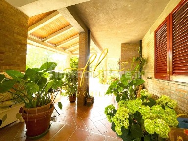 Villa unifamiliare, buono stato, 340 m², Casole d'Elsa