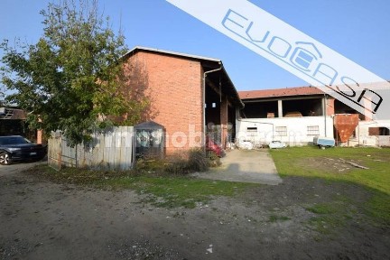 Casale Strada Calliera 18, Bricherasio