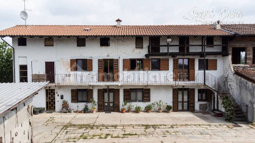 Cascina via Gaggiolo, Centro, Oleggio