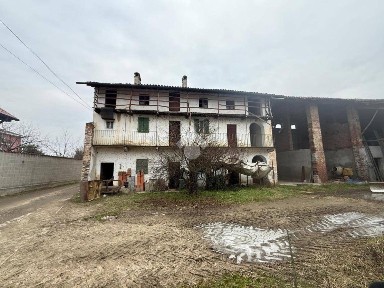 Rustico via Sozzago 28, Cerano