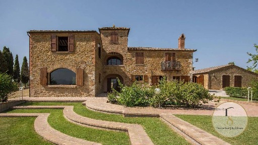 Villa unifamiliare, buono stato, 873 m², Centro, Montepulciano