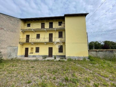 Rustico via sciaroli 9, Centro, Oleggio