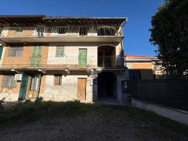 Rustico via Sozzago 86, Cerano