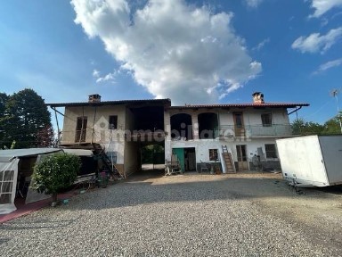 Cascina frazione Cantogno, Villafranca Piemonte
