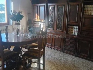 Villa unifamiliare 170 m², Centro, Asciano