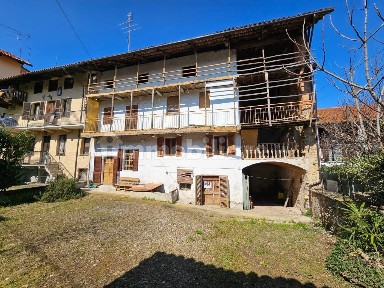 Barbania, Via San Giuliano, 8