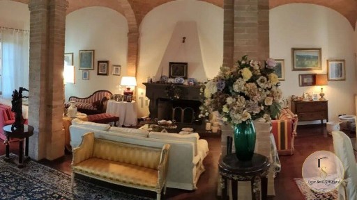 Villa unifamiliare Neighbourhood: Duprè - piazza Del Mercato, San Domenico - Fontebranda, Siena