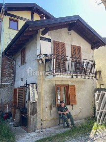 Cascina via Revislate, Gattico-Veruno