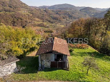 Rustico via regione Barro, Pettenasco