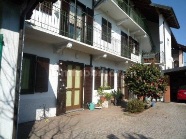 Casale via Madonna 7E, Centro, Varallo Pombia