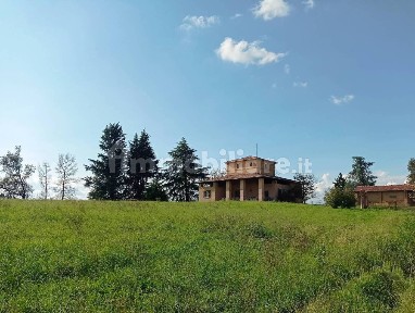Casale, da ristrutturare, 988 m², Oleggio