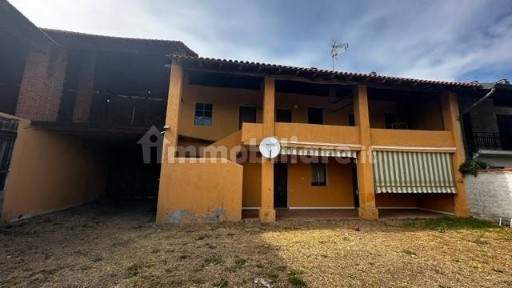 Cascina via Stazione, Cavaglio d'Agogna