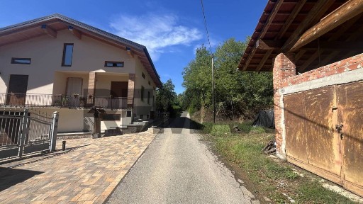 Rustico, da ristrutturare, 500 m², Borgomanero