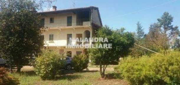 Cascina via Strera, Centro, Oleggio