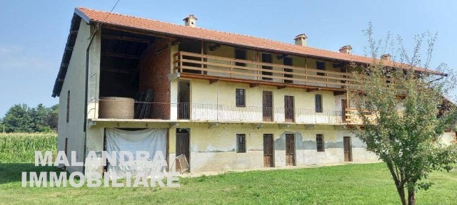 Cascina corso G.Matteotti, 73, Centro, Oleggio