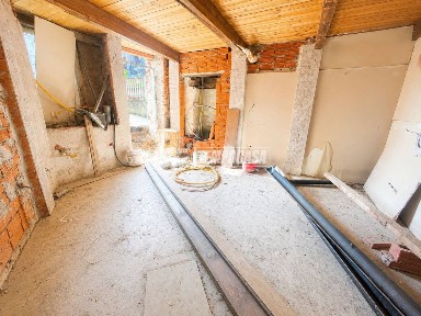 Rustico, da ristrutturare, 155 m², Foglizzo