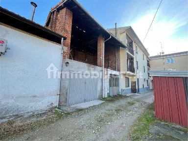 Rustico via Novara 2, Pernate, Novara