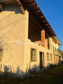 Cascina via Buttigliera, 187, Zona Periferica, Chieri