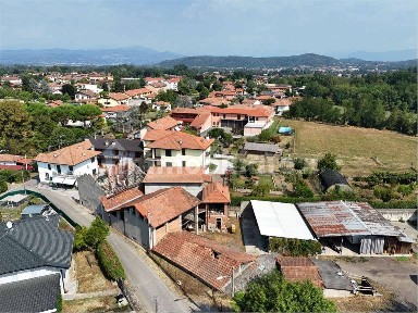 Castelletto Sopra Ticino, Via Valsesia, 3