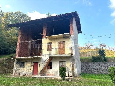 Rustico via IV Novembre, 20, Centro, Bogogno