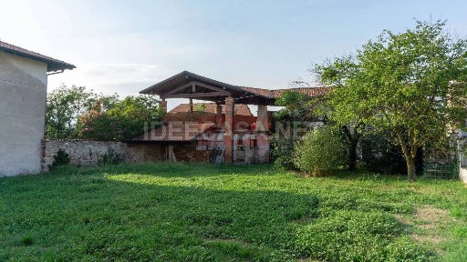Cascina via Umberto Number, Cavaglietto