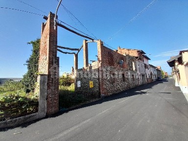 Rustico via 24 Maggio 6, Mandello Vitta