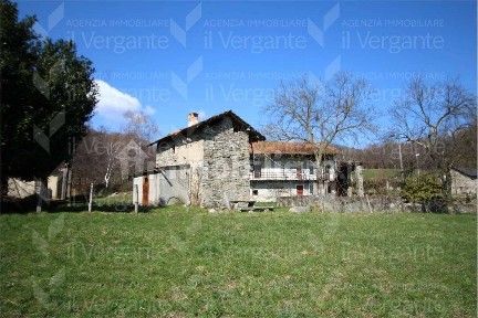 Rustico via Case Sparse Ostobbio, Nebbiuno
