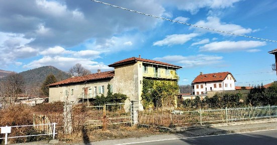Rustico Stradale Lanzo 8, Centro, Balangero