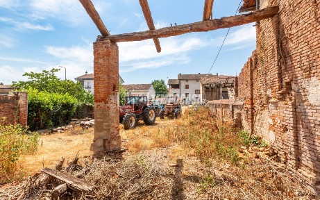 Cascina via Trieste 11, Centro, Poirino