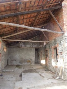 Rustico via Santa Cristina, Gattico-Veruno