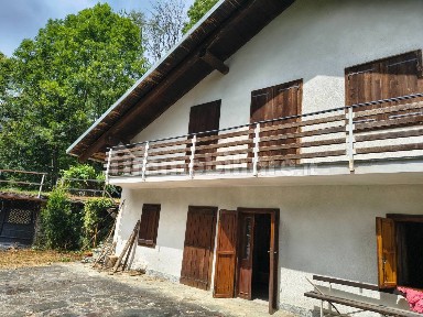 Rustico via Torino 28, Centro, Cantoira
