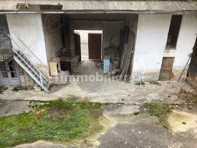 Rustico via Ferreri, Centro, Frossasco