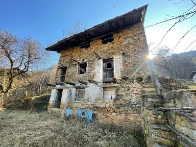 Rustico frazione crusiglie, Monastero di Lanzo