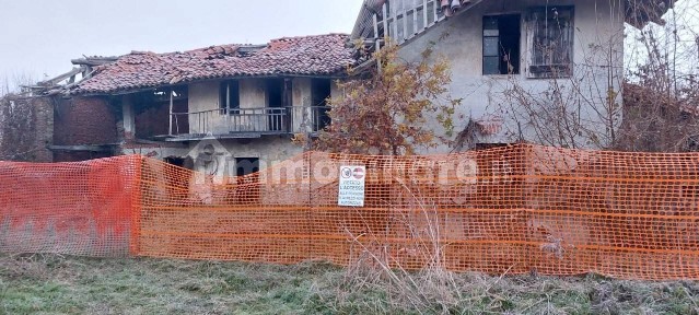 Rustico Cascina Mombello, Vische