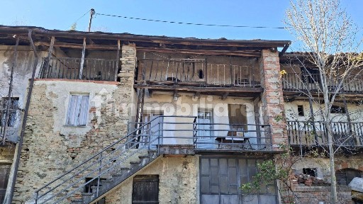 Rustico via Giuseppe Verdi 31, San Pietro Val Lemina